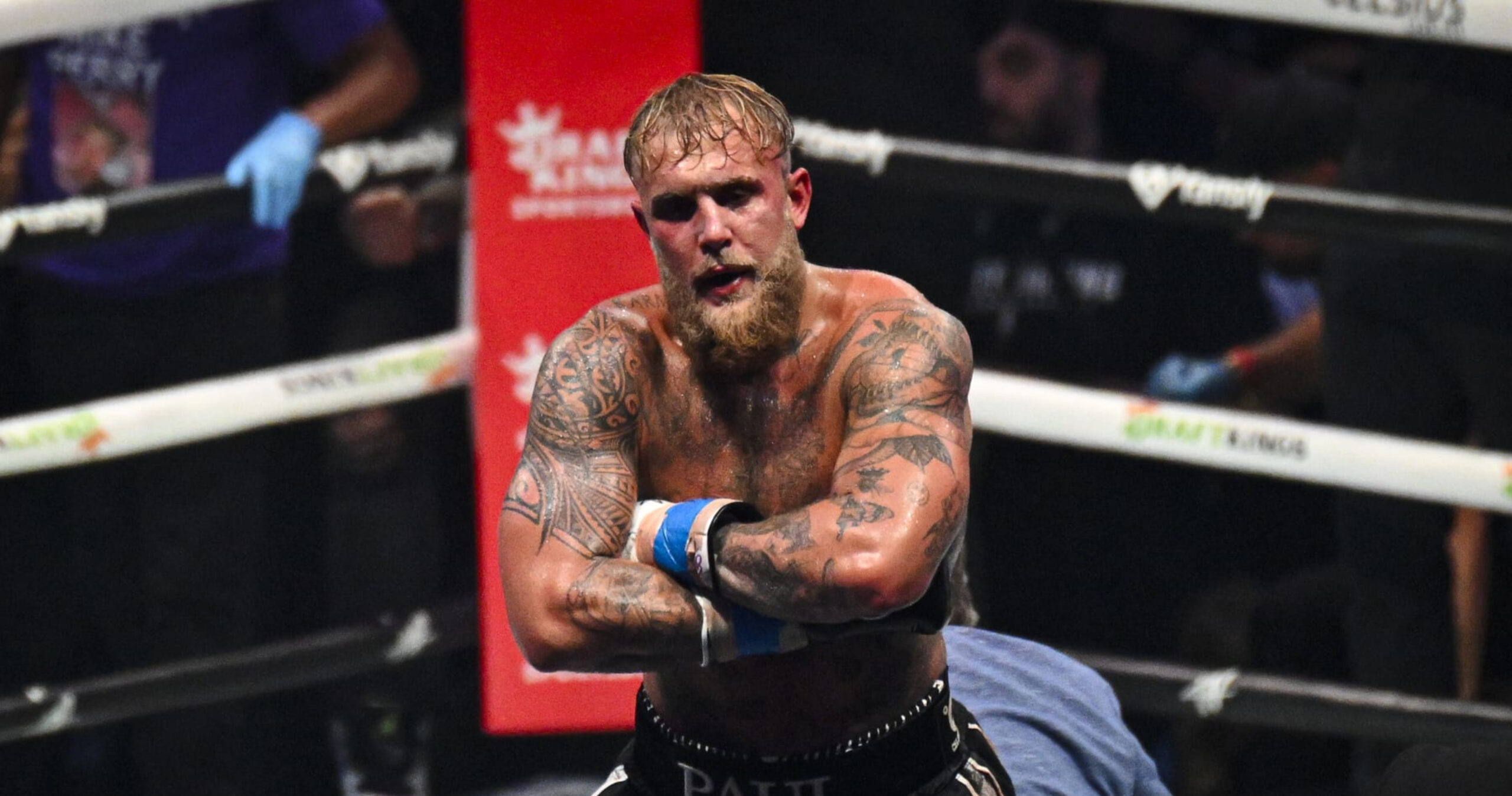 Photo: Jake Paul Trolls Mike Perry Over Pendant, Chain After TKO Win in Boxing Fight