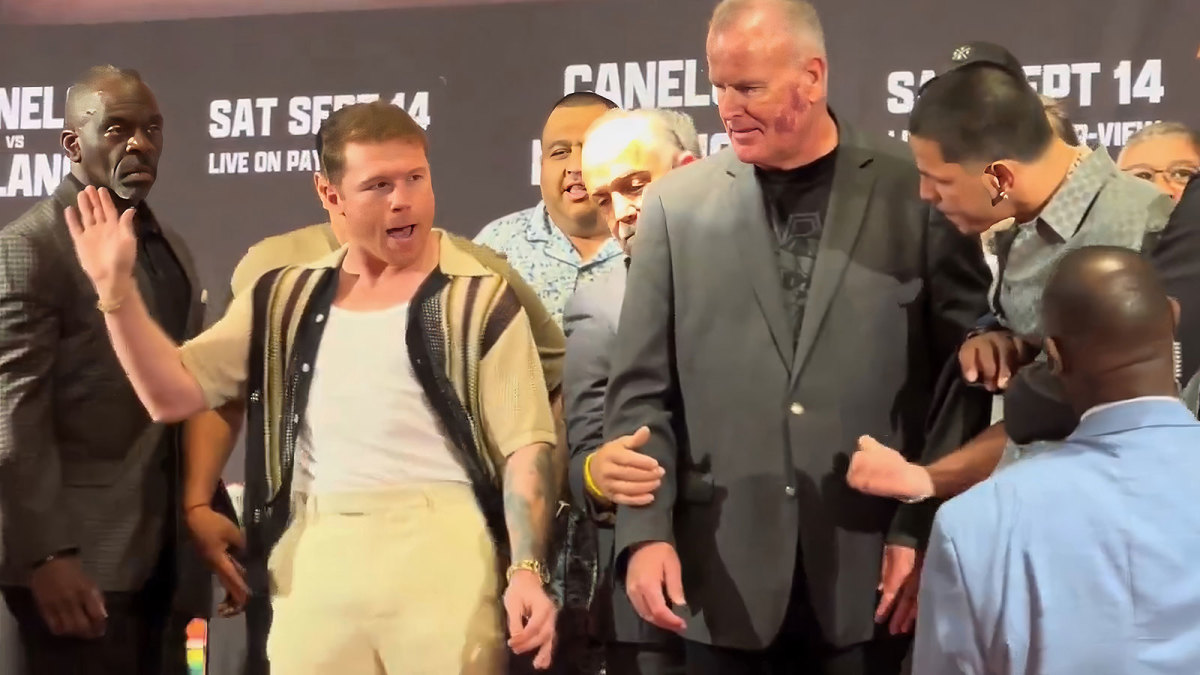 Canelo Alvarez and Edgar Berlanga exchange sexual gestures at face off